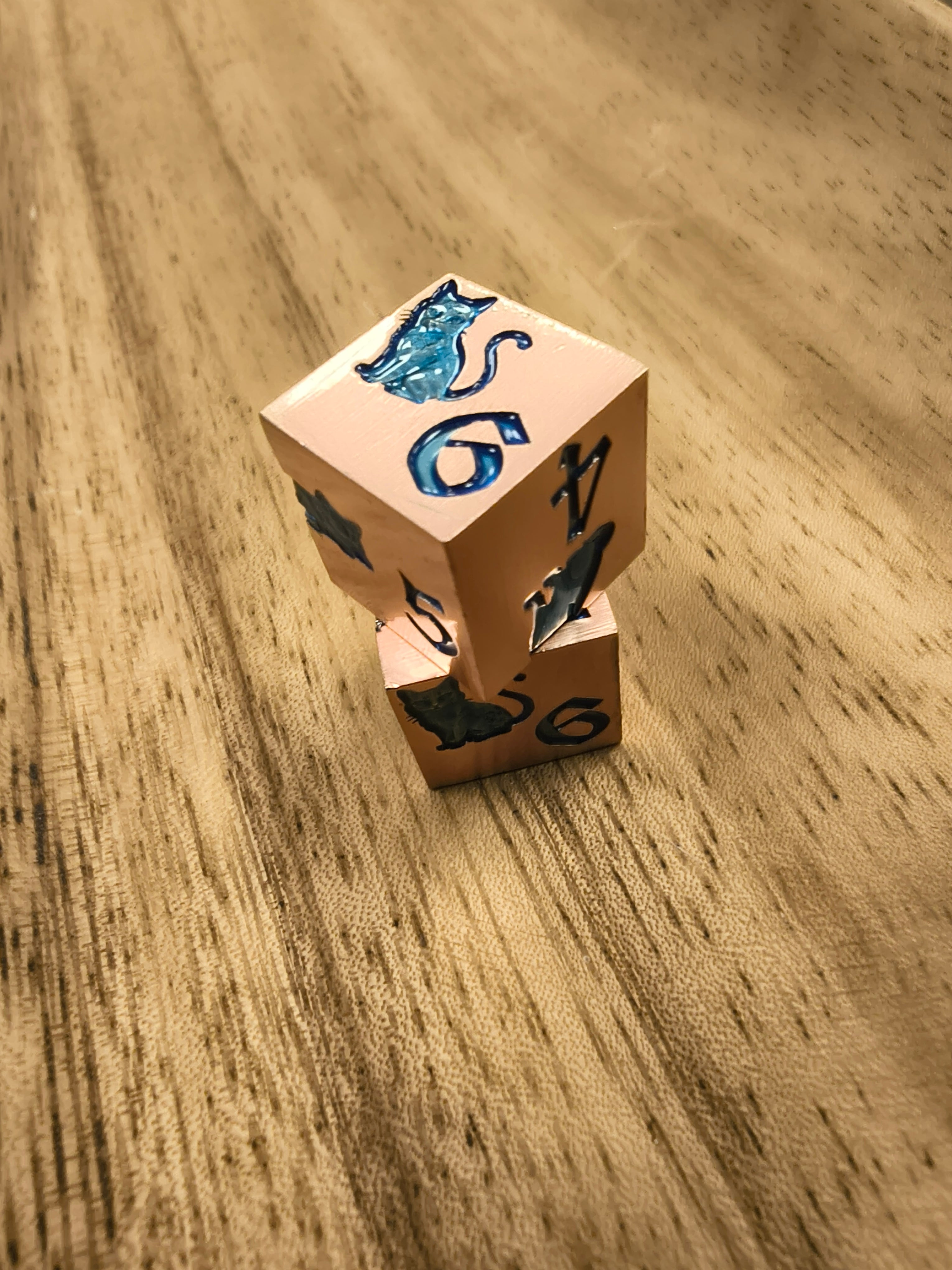 Metal Mahjong Dice | D6 Pair for Mah Jongg | Engraved Dog & Cat Dice | Mah Jongg Dice for Pet-Lovers